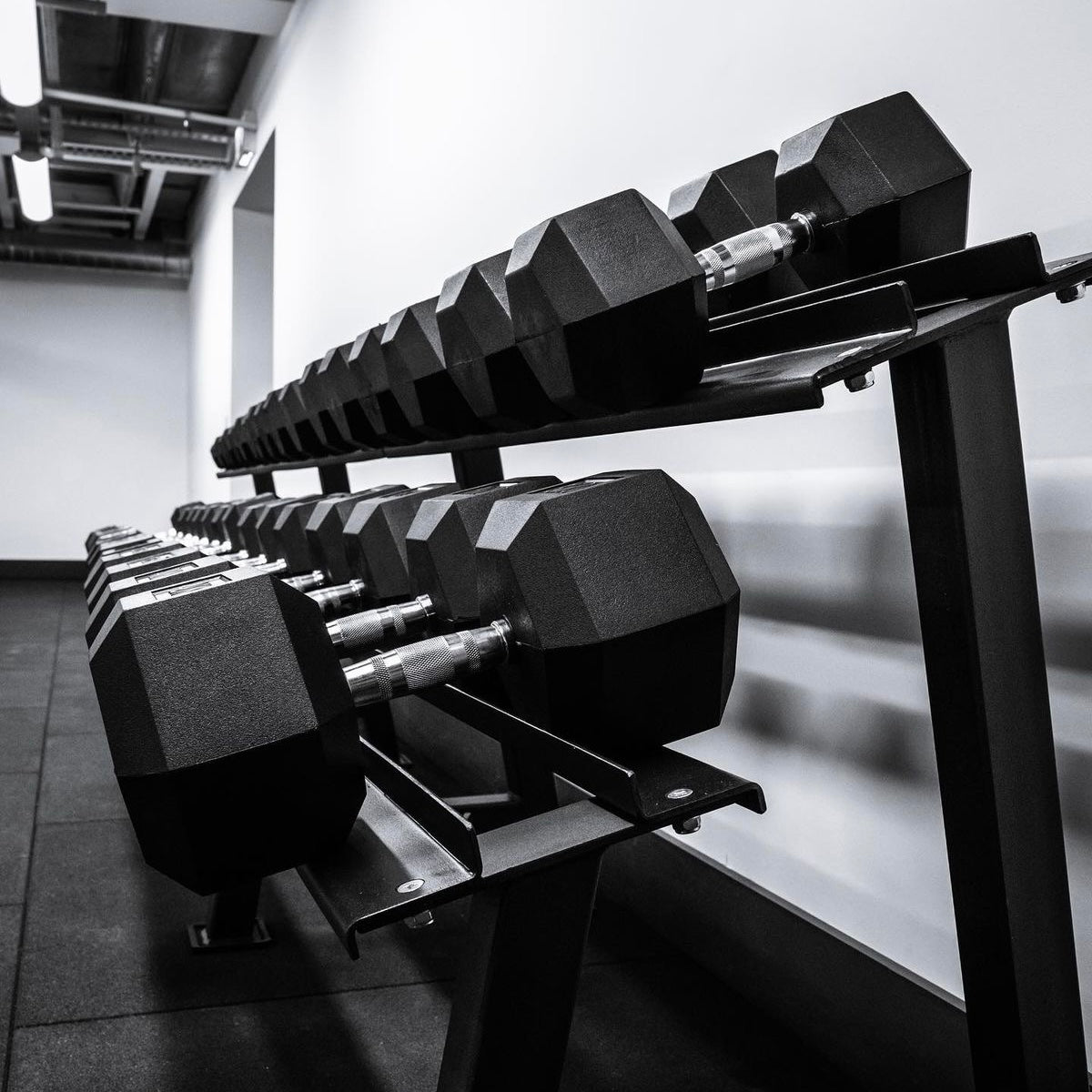 Set Manubri Esagonali Gommati da 2,5 Kg a 30 Kg (12 paia) – Peso Totale 390kg